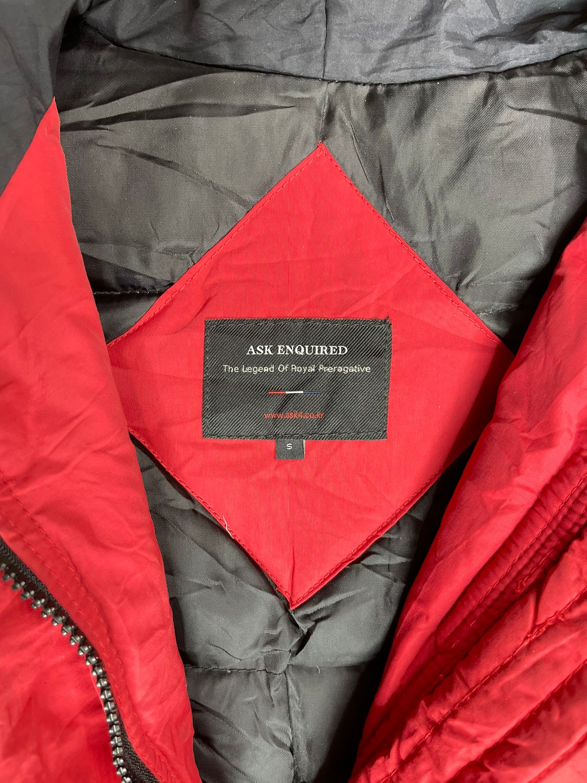 ASK ENQUIRED Hooded Puffer Jacket – Red (Men’s M)