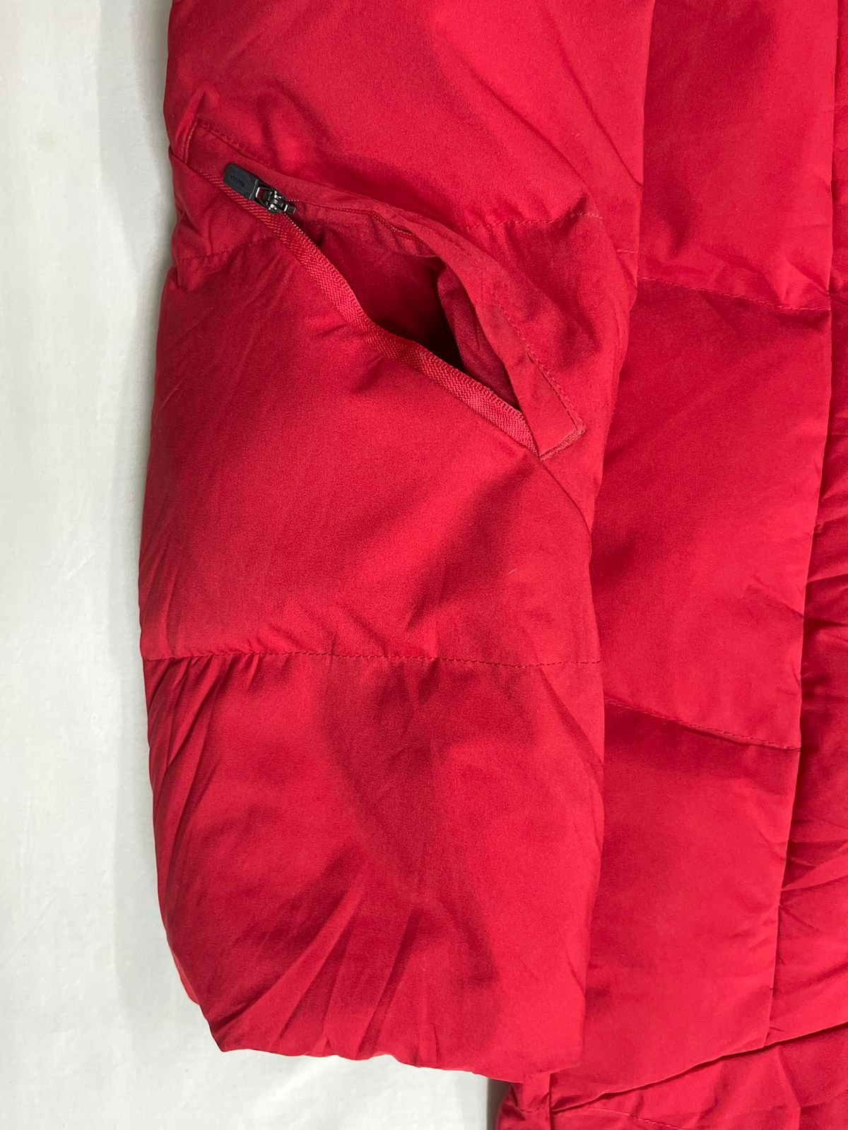 REEBOK Long Down Jacket – Red (Unisex M)