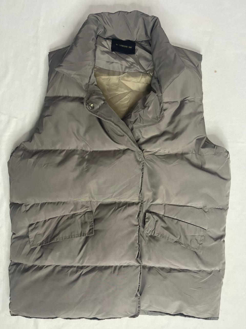 BE EFFORTLESS CHIC Sleeveless Down Jacket – Dull Silver (Women’s M)