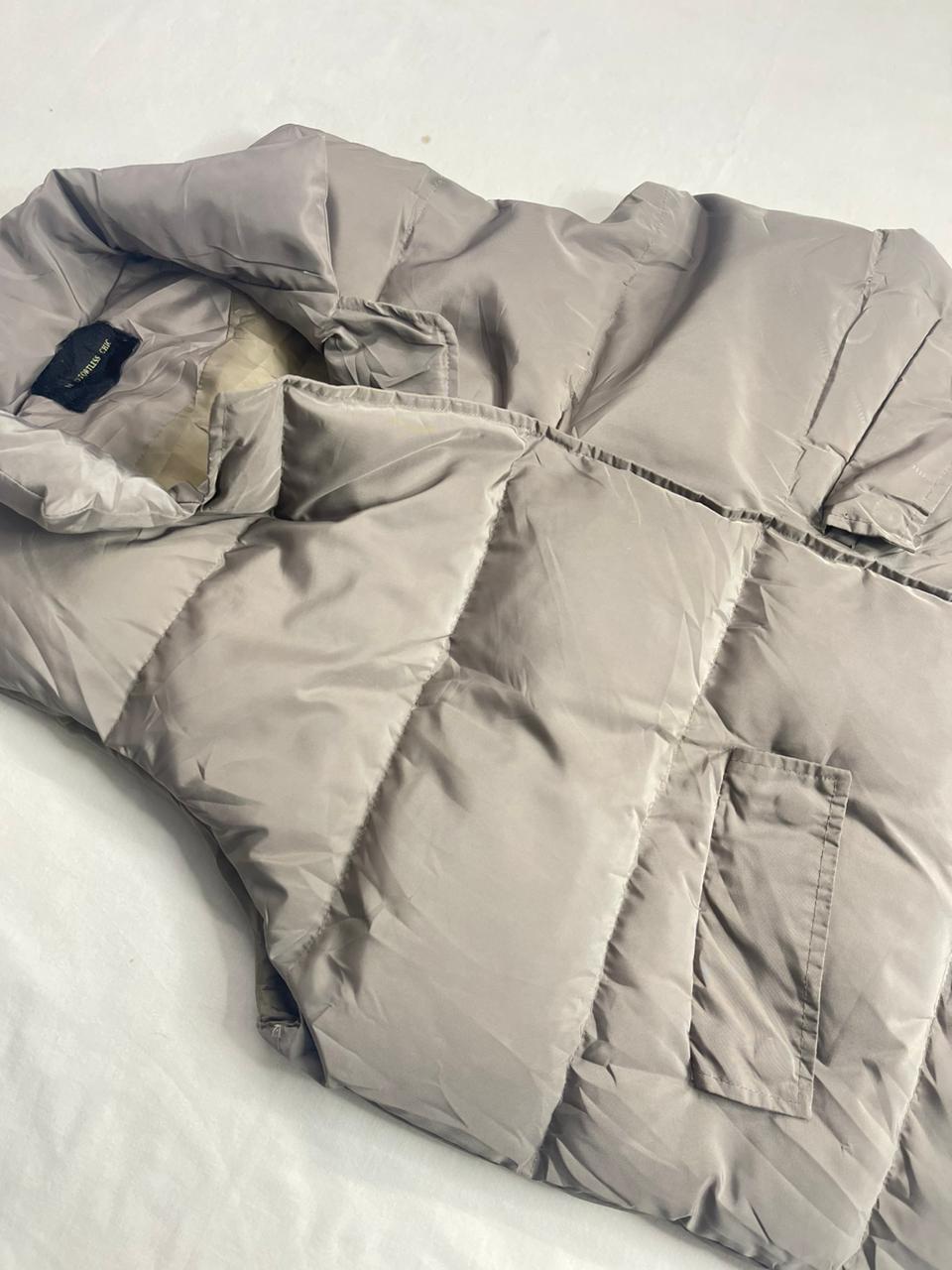 BE EFFORTLESS CHIC Sleeveless Down Jacket – Dull Silver (Women’s M)