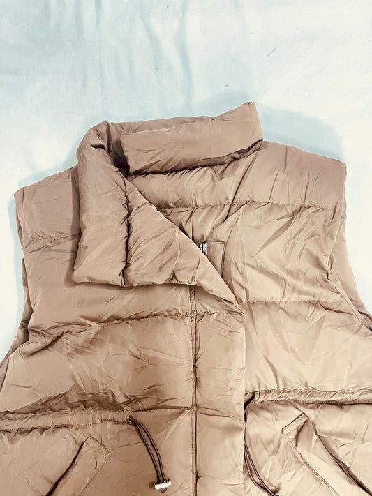 Light Gold Sleeveless Puffer Jacket – Unisex – Size L