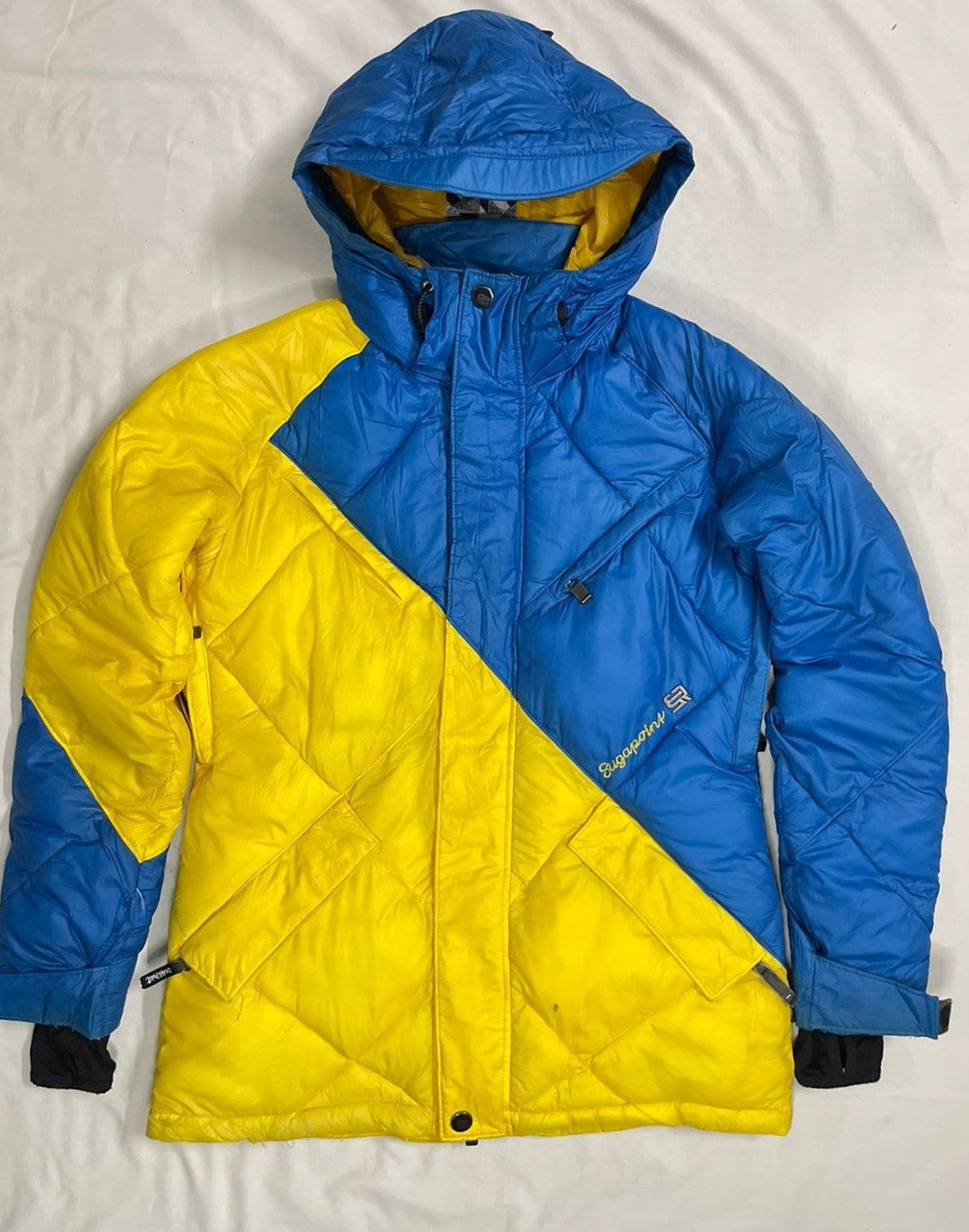 SUGA POINT Down Jacket – Blue/Yellow – Men’s M