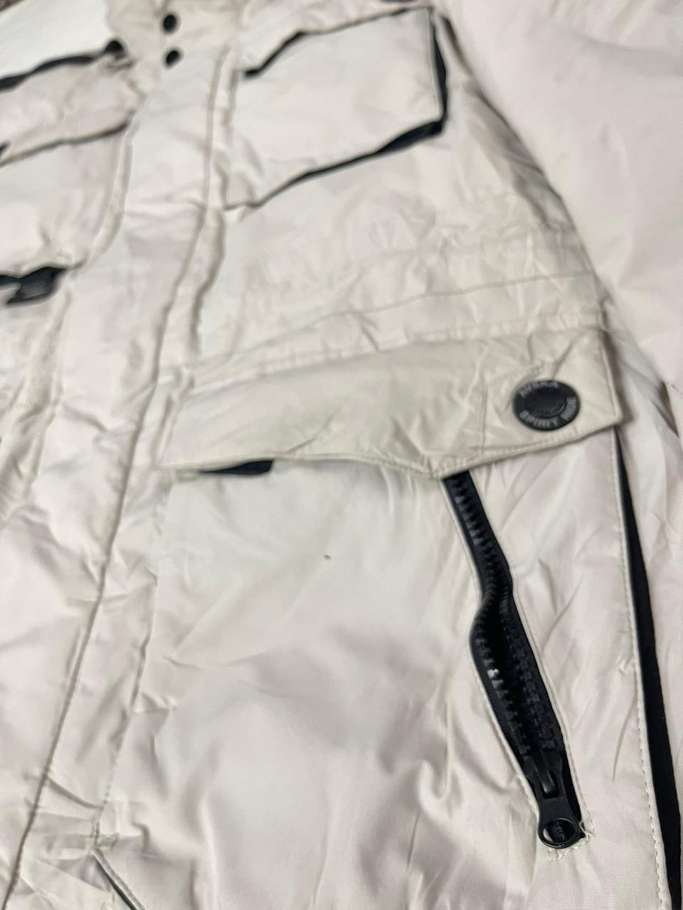 AVEKA Heavy Duty Outdoor Jacket – Large (Men’s)