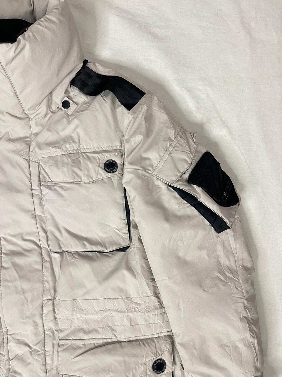 AVEKA Heavy Duty Outdoor Jacket – Large (Men’s)