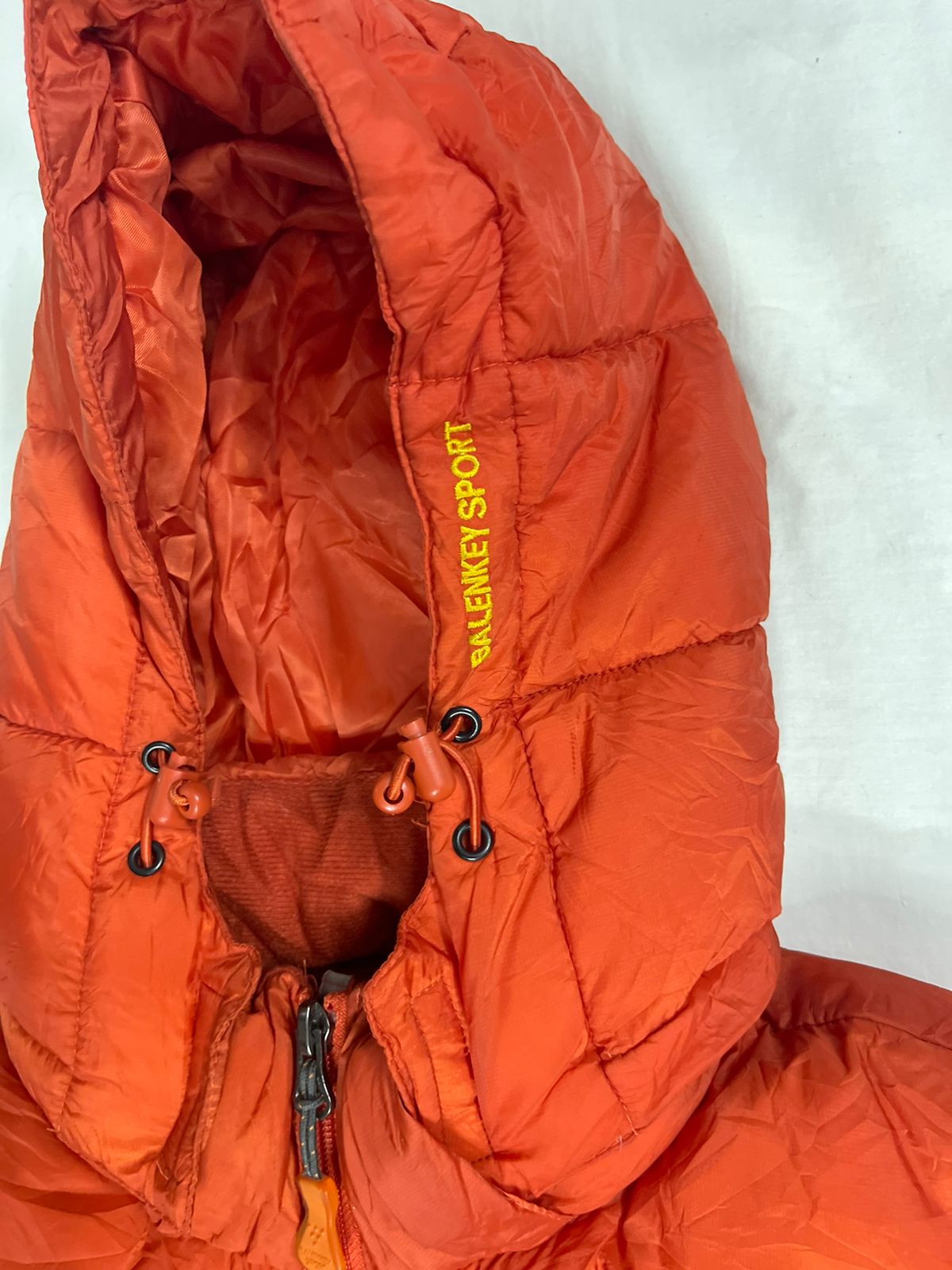 BALENKEY Hooded Puffer Jacket – Orange – Kids M (Unisex)