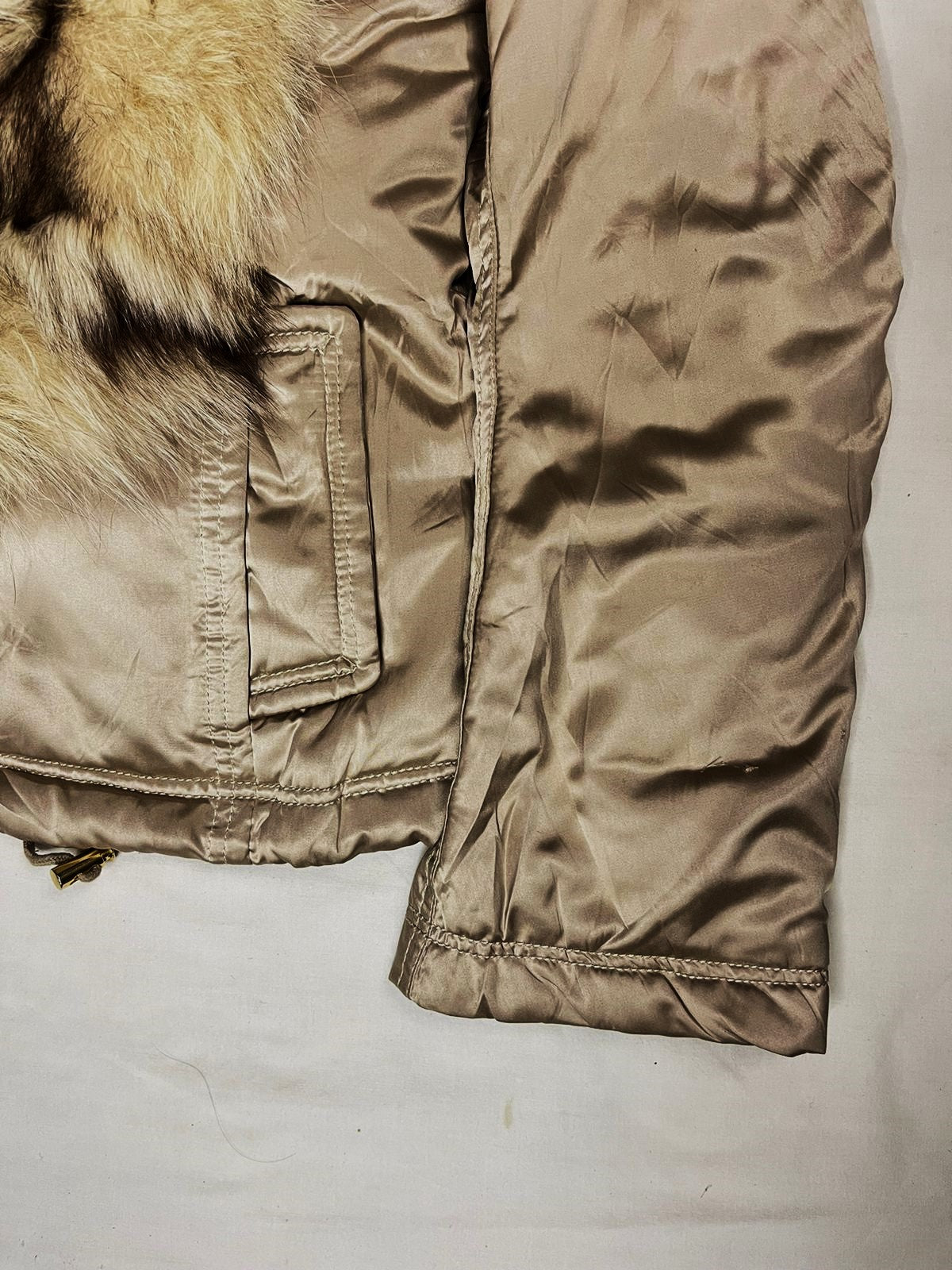 Women’s Premium Grey-Silver Coat with Blonde Fox Fur Collar – Size Medium