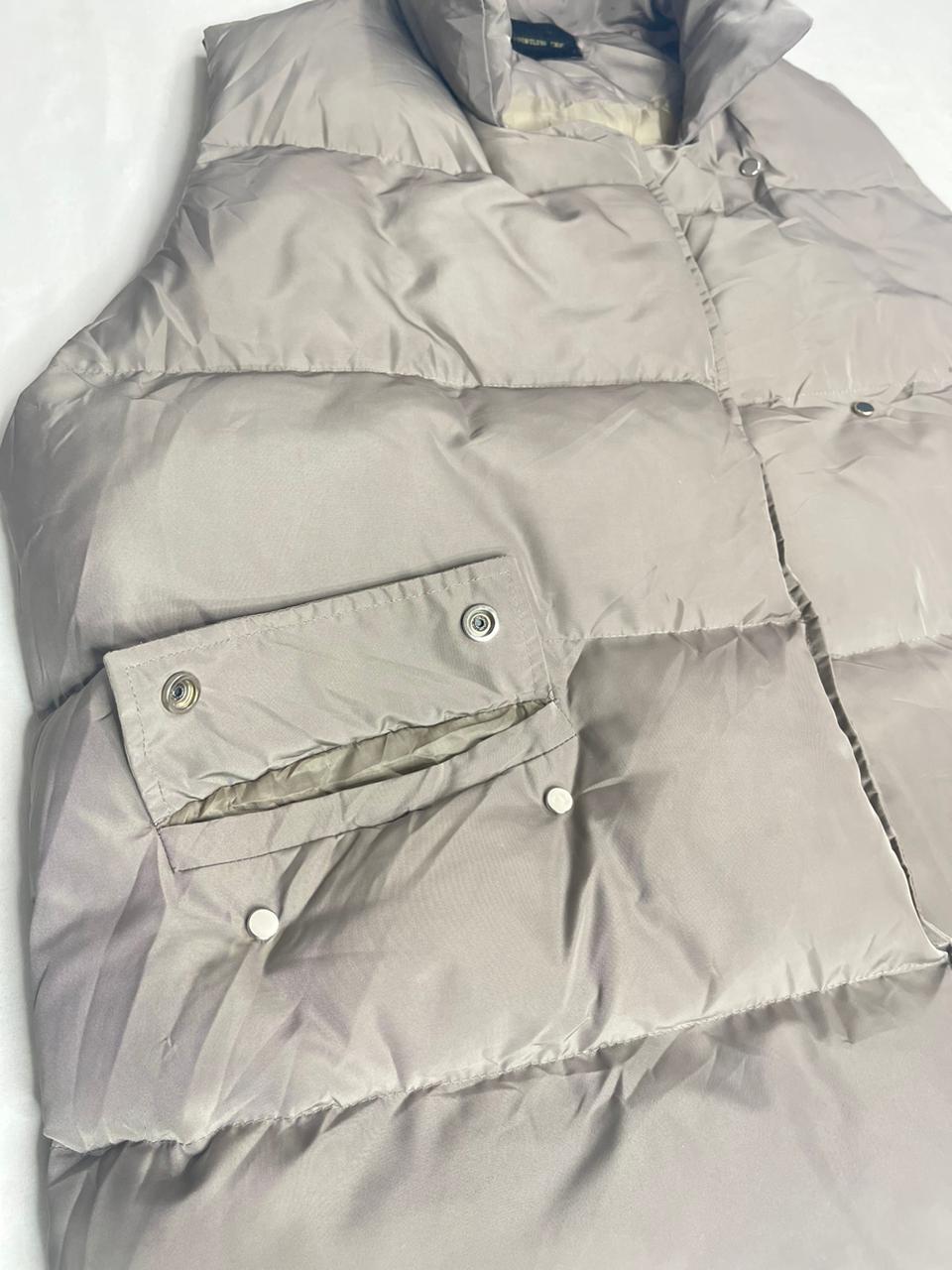 BE EFFORTLESS CHIC Sleeveless Down Jacket – Dull Silver (Women’s M)