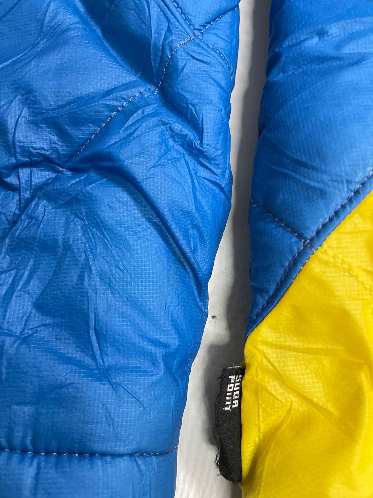 SUGA POINT Down Jacket – Blue/Yellow – Men’s M