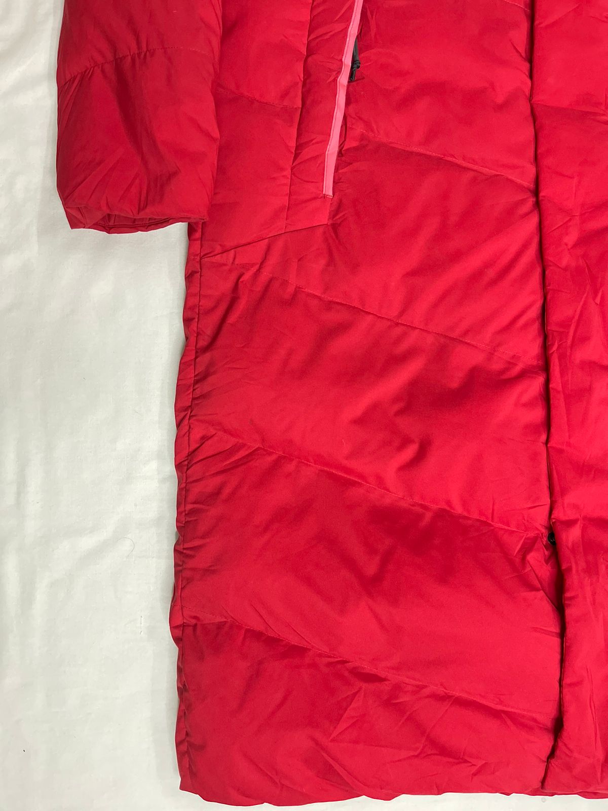 REEBOK Long Down Jacket – Red (Unisex M)