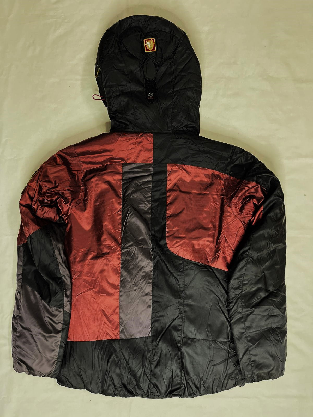 BLACK YAK Hooded Bomber Jacket – Black × Dark Champagne (Unisex M)